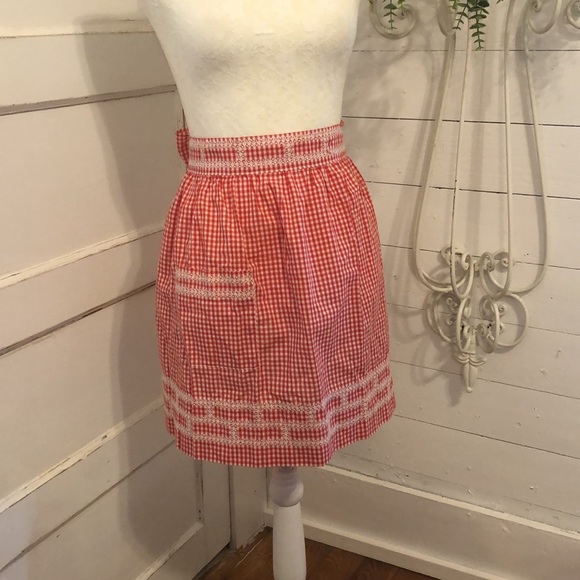 Lot Bundle of 2 Vintage Handmade Red Aprons Pockets - Picture 2 of 11